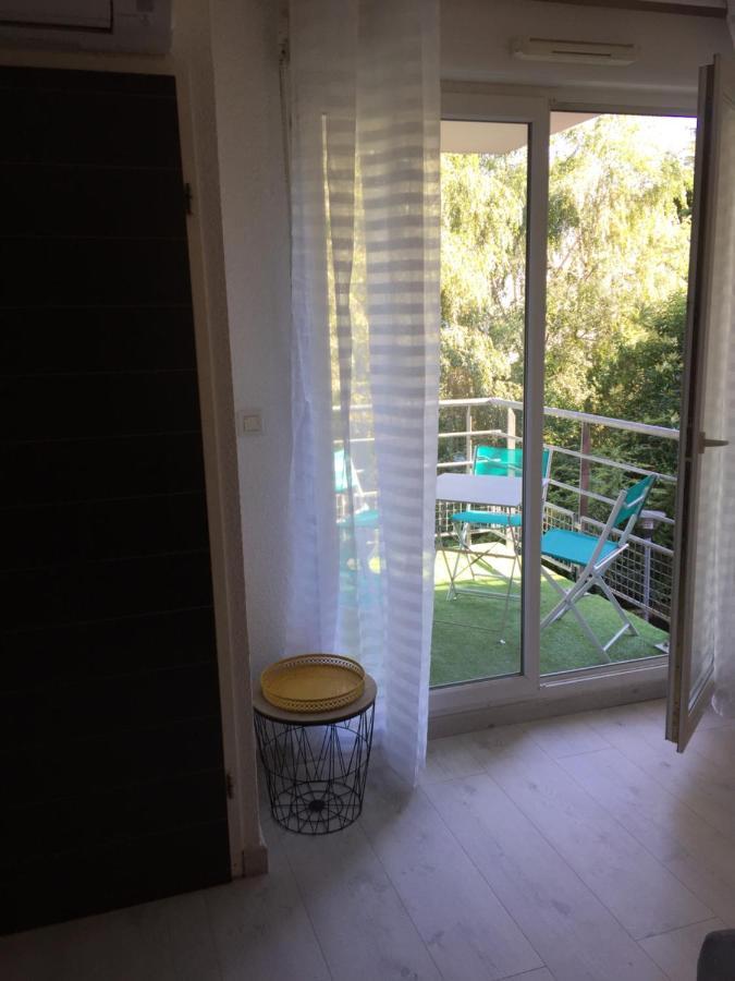 Le Beout Apartment Lourdes Ngoại thất bức ảnh
